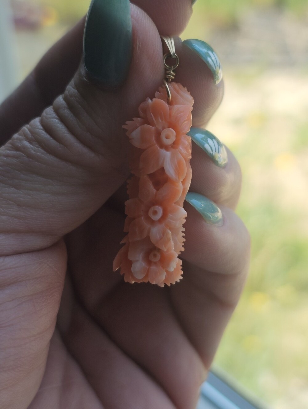 14k Rare coral pendant. Beautiful carved coral. See all pics for more informatio